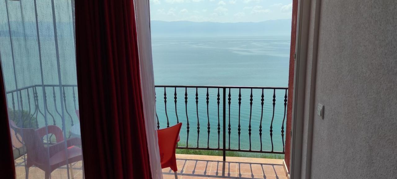 Villa Eros Apartments 2 ستروغا المظهر الخارجي الصورة