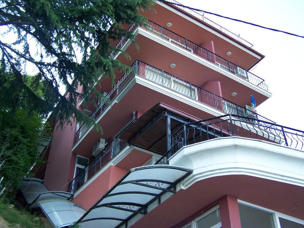 Villa Eros Apartments 2 ستروغا المظهر الخارجي الصورة