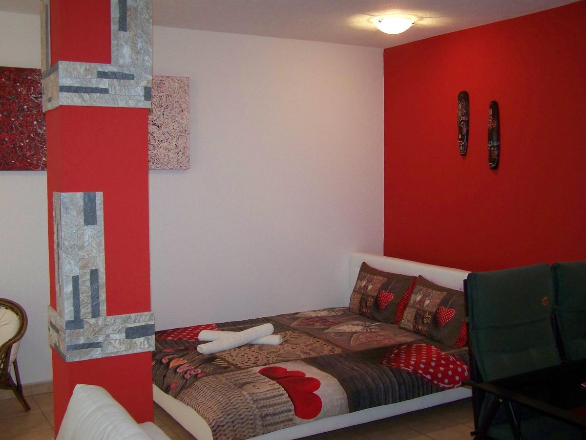 Villa Eros Apartments 2 ستروغا المظهر الخارجي الصورة