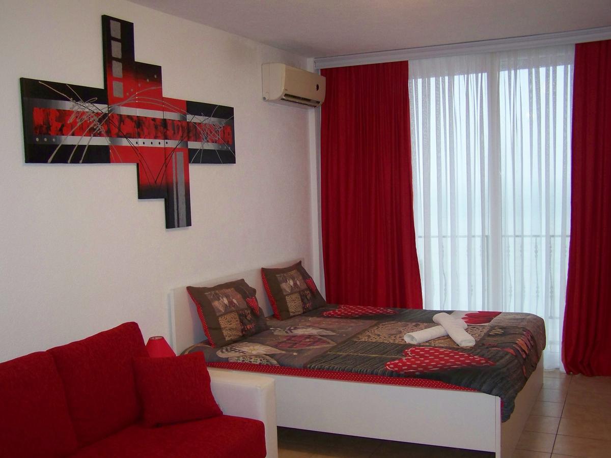 Villa Eros Apartments 2 ستروغا المظهر الخارجي الصورة