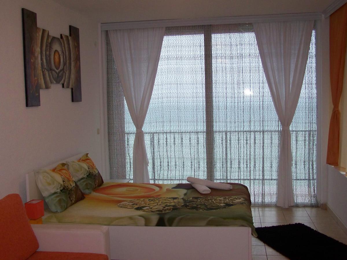 Villa Eros Apartments 2 ستروغا المظهر الخارجي الصورة