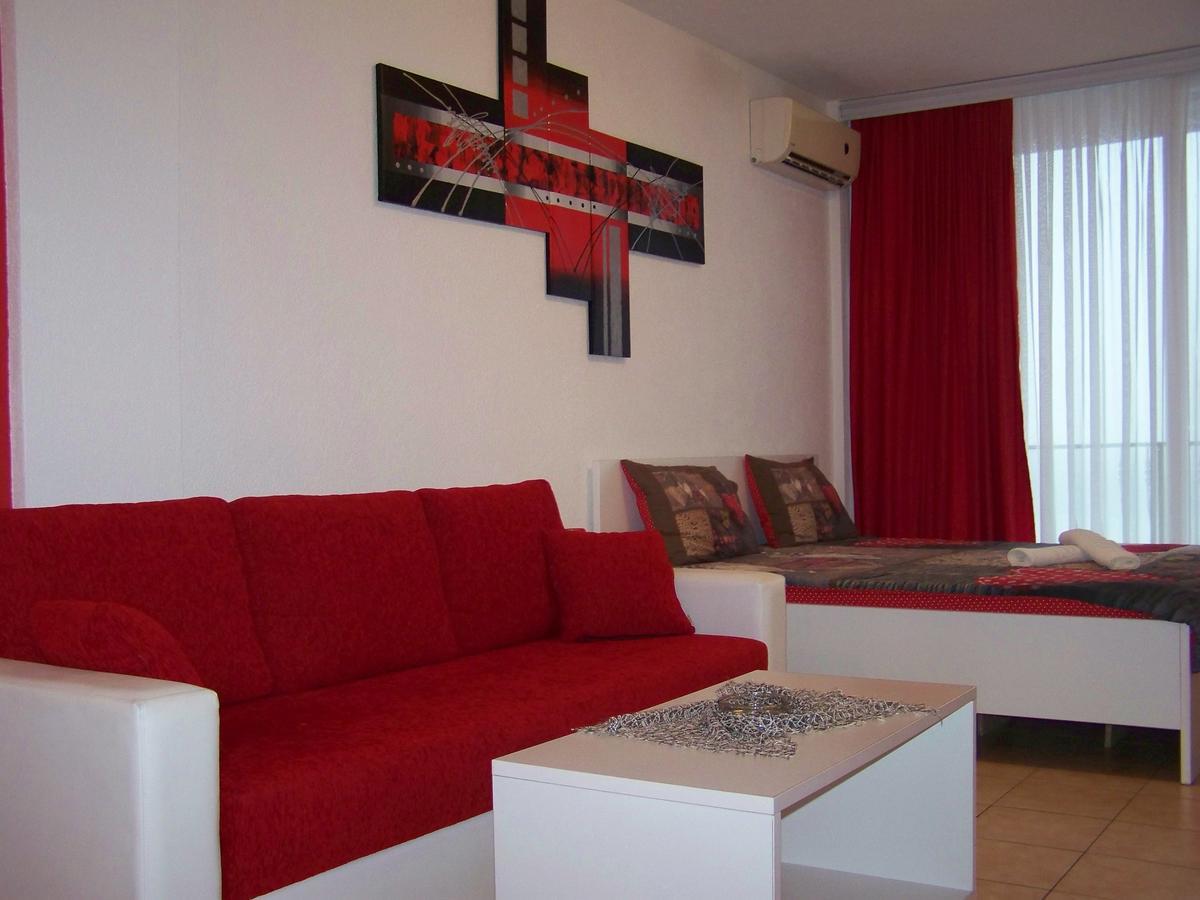 Villa Eros Apartments 2 ستروغا المظهر الخارجي الصورة