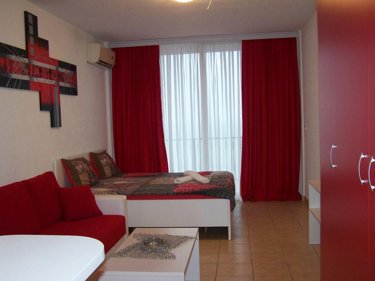 Villa Eros Apartments 2 ستروغا المظهر الخارجي الصورة