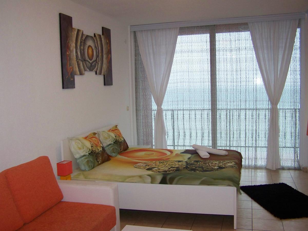 Villa Eros Apartments 2 ستروغا المظهر الخارجي الصورة