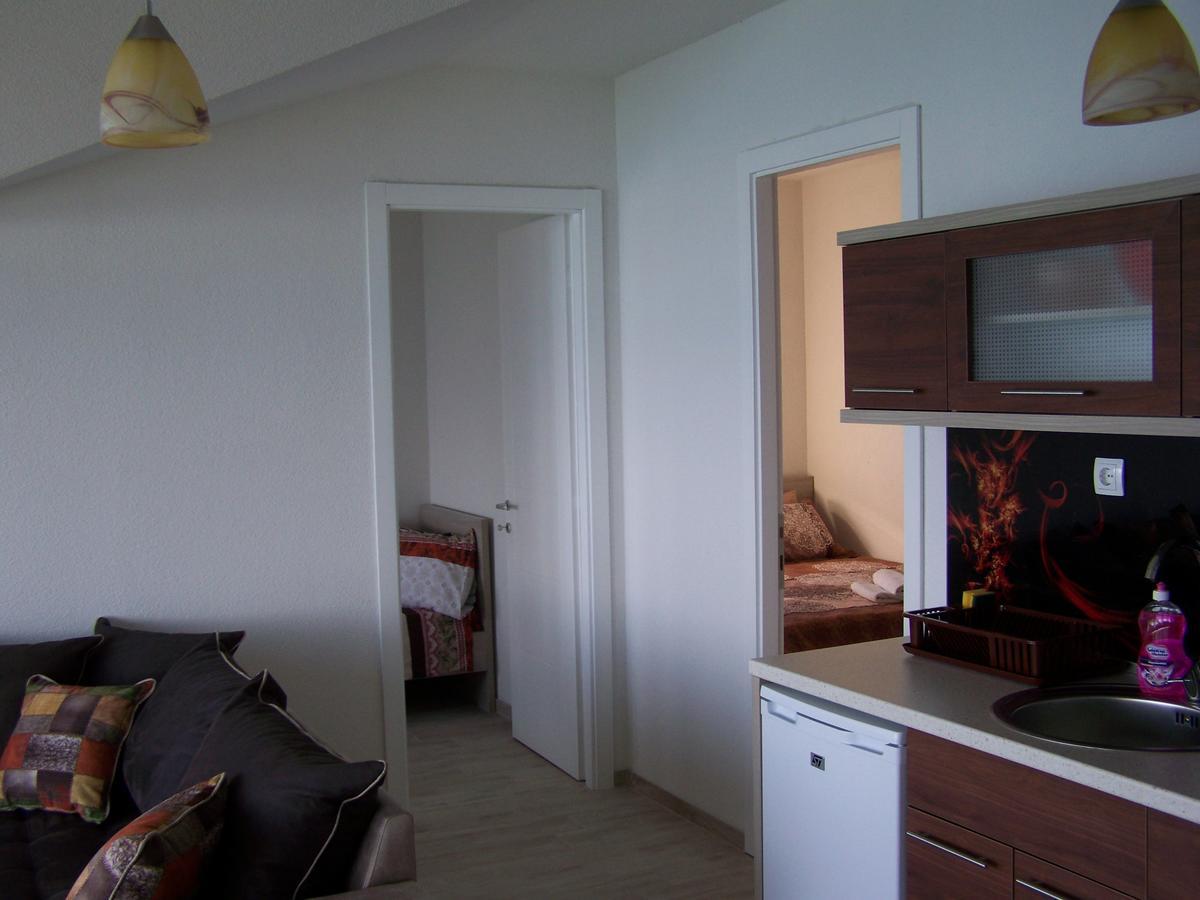 Villa Eros Apartments 2 ستروغا المظهر الخارجي الصورة