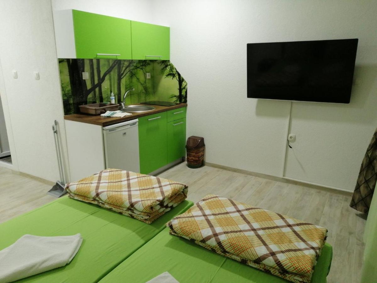 Villa Eros Apartments 2 ستروغا المظهر الخارجي الصورة
